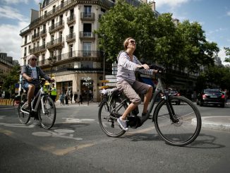 قانون جدید فرانسه: تعویض خودروهای فرسوده با دوچرخه